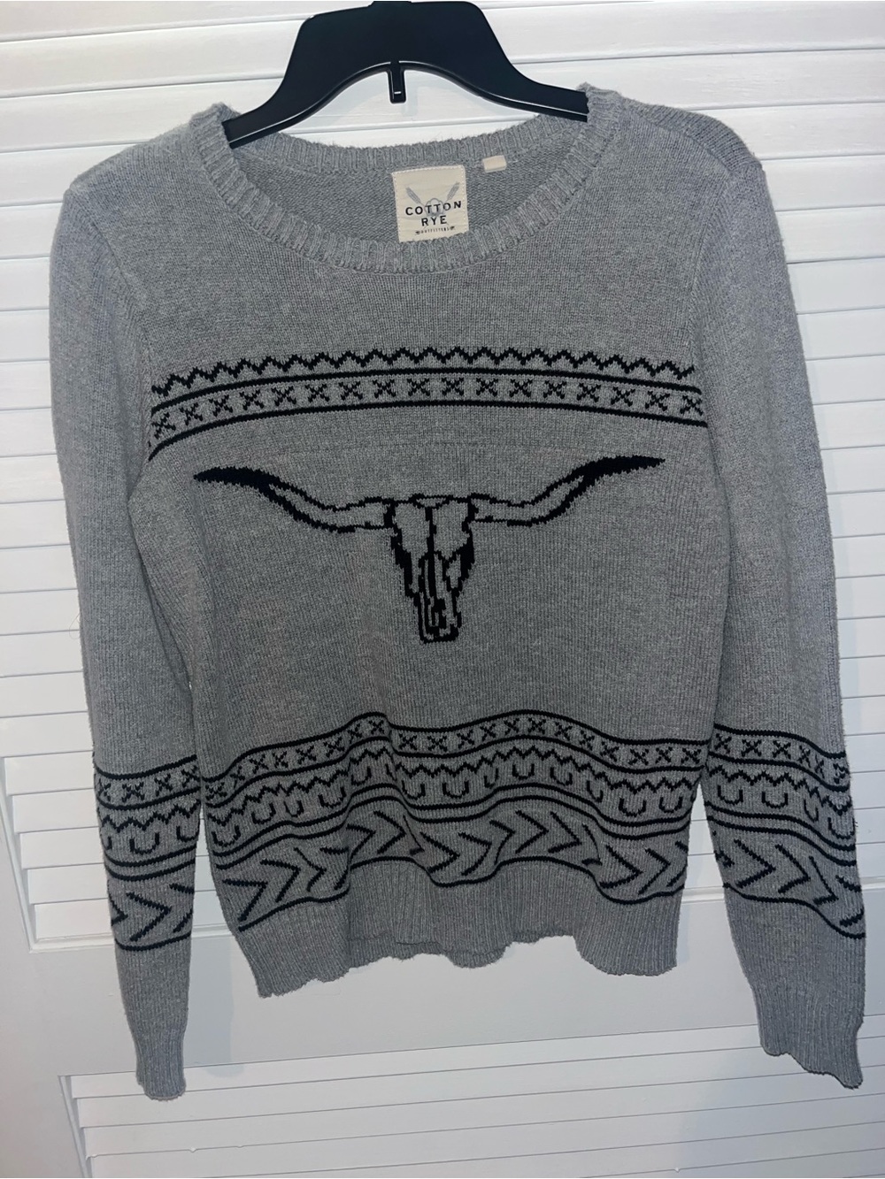 Cotton Rye size small gray with black longhorn cow skull and aztec design